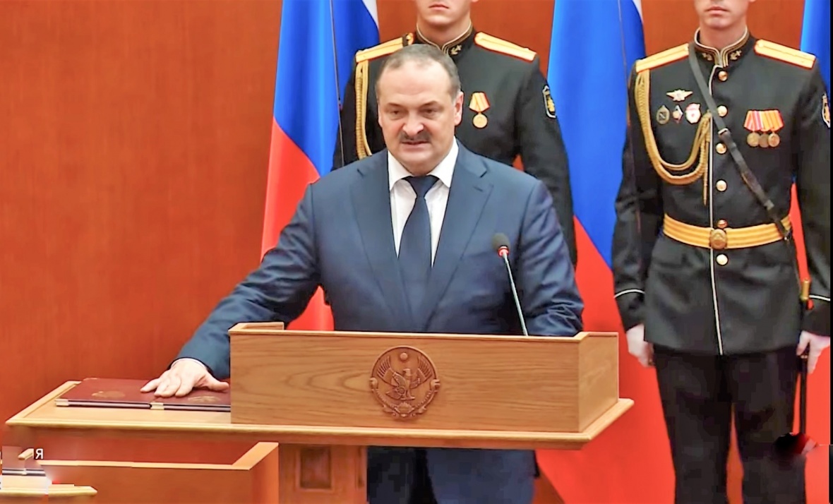 Мухидин Магомедов поздравляет Сергея Меликова с избранием на должность главы республики Дагестан